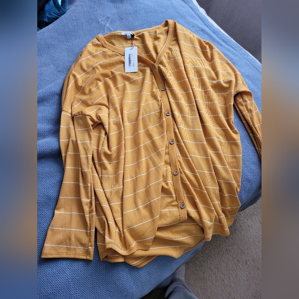 Long sleeve plus top